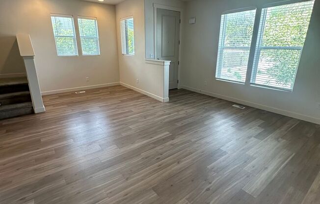 GET THE FIRST MONTHS RENT FOR FREE!!!