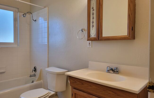 1 bed, 1 bath, $1,895, Unit Unit 15