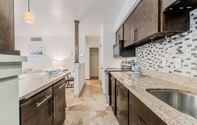 1 bed, 1 bath, 690 sqft, $1,040, Unit 1109