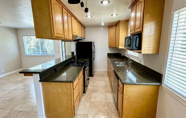 Remodeled Condo Near Transit