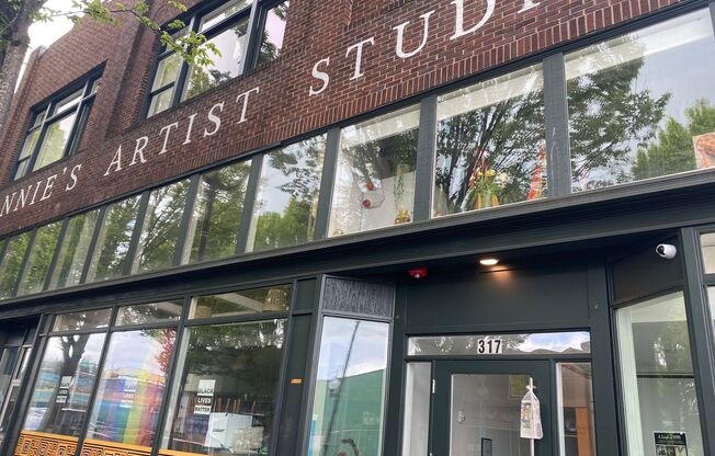 Annie's Studio's