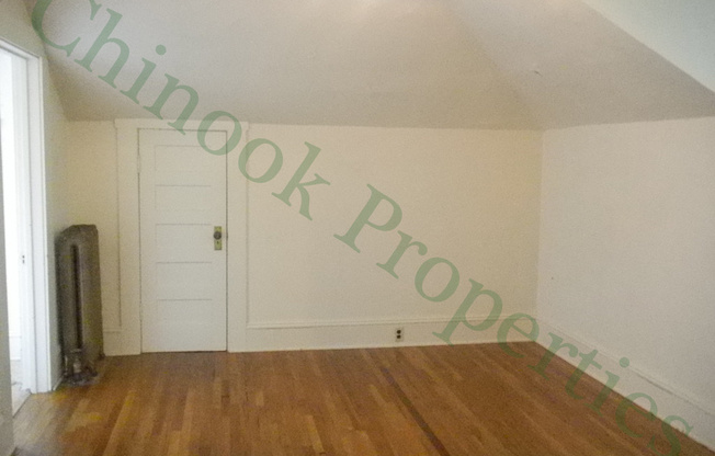 1 bed, 1 bath, $1,050, Unit 1176 Mill St #5