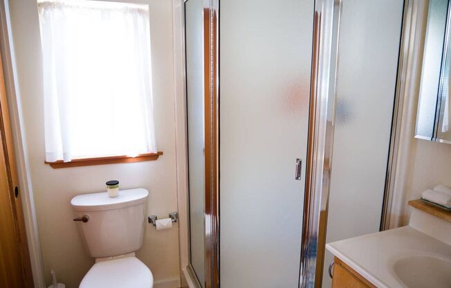 Studio, 1 bath, $1,695