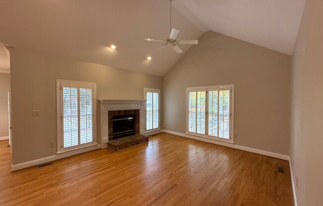 Spacious Home in the Matthews Area!