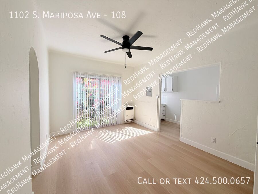 1102 S MARIPOSA AVE