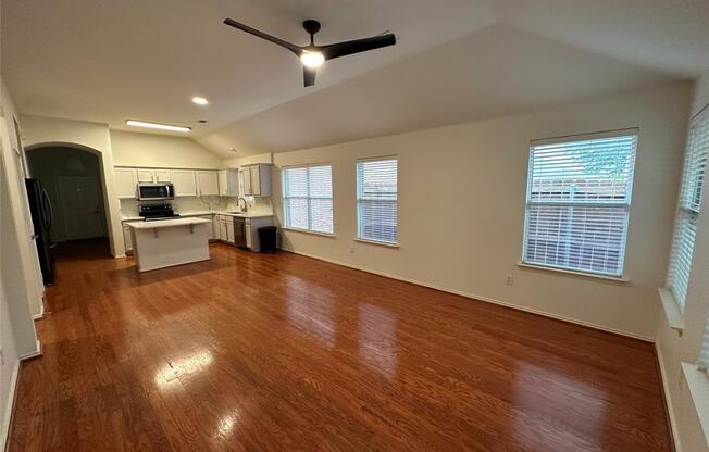 3612 SILVERIO TRL