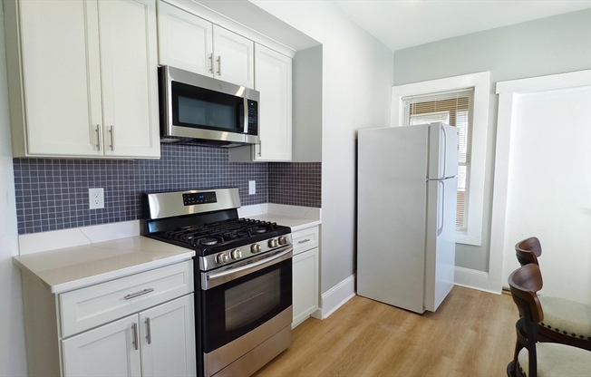 3 beds, 1 bath, 1,100 sqft, $3,750, Unit 2