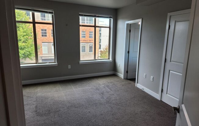 2 beds, 2 baths, 1,094 sqft, $2,675, Unit 202