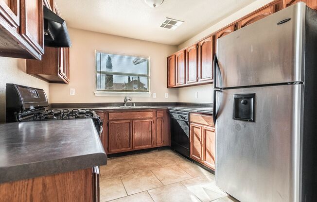 Stunning 3 bedroom, 2 bath home in Horizon City!