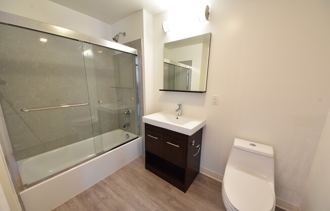 3 beds, 2 baths, 1,230 sqft, $5,350, Unit 480 Potrero Ave, Unit 305