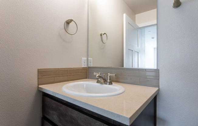 2 beds, 2 baths, 1,009 sqft, $1,950, Unit A-204