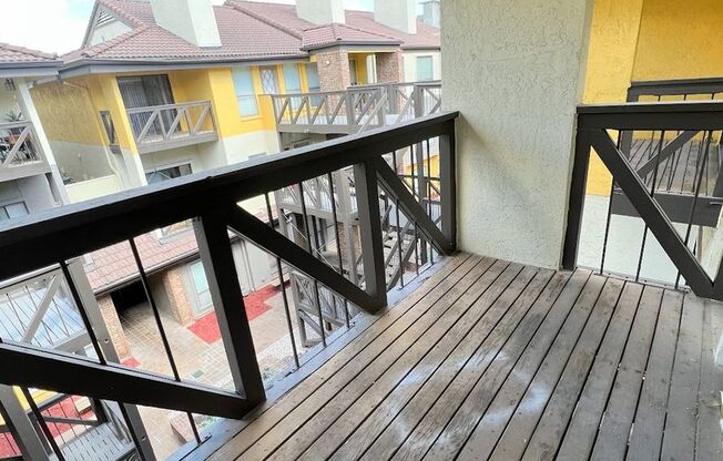 2 beds, 1 bath, $1,450, Unit Unit 325