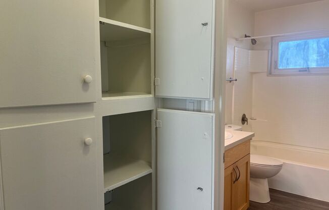 1 bed, 1 bath, 625 sqft, $2,210, Unit 2011