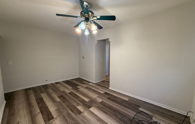 2 beds, 1 bath, $1,950