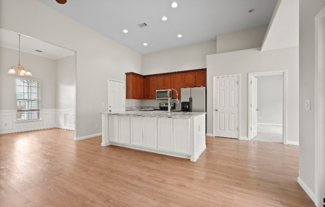 168 WILLOW PT CIR