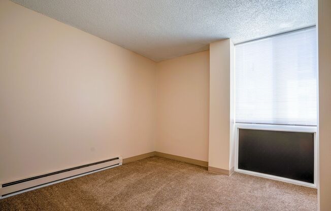 1 bed, 1 bath, 642 sqft, $1,150