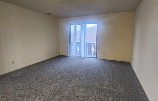 1 bed, 1 bath, 790 sqft, $905, Unit 5077