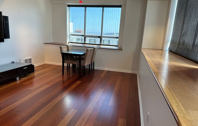 Epic REA: Fabulous 2 BR/2 BA South Beach Condo w/ Bay Bridge Views