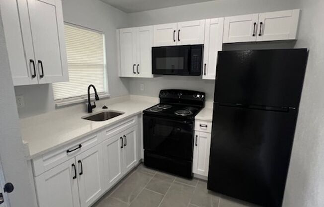 Spacious 1BR/1BA with a huge walk-in closet and comfortable open layout.