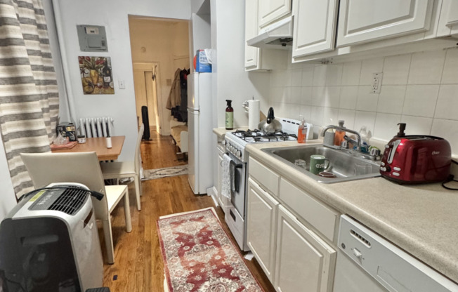 1 bed, 1 bath, $2,495, Unit 2