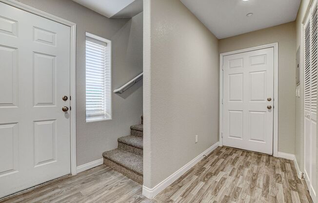 452 Hunter Dr