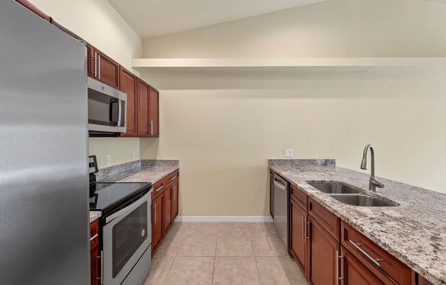 Beautiful Duplex Available Immediately