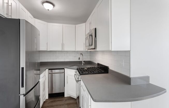 Studio, 1 bath, 311 sqft, $1,475, Unit 505
