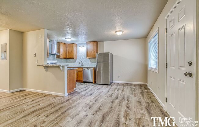 2 beds, 1 bath, 750 sqft, $1,250, Unit 103