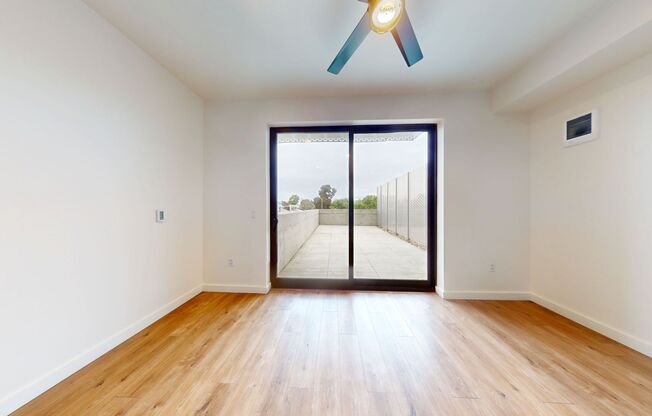 2 beds, 1 bath, 850 sqft, $2,745, Unit 211