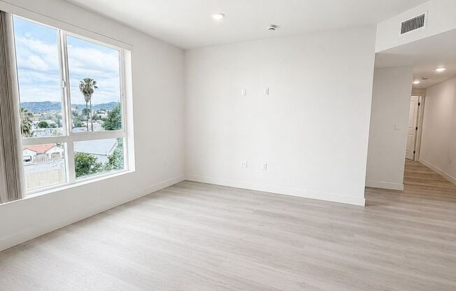 2 beds, 2 baths, 792 sqft, $2,795, Unit T206