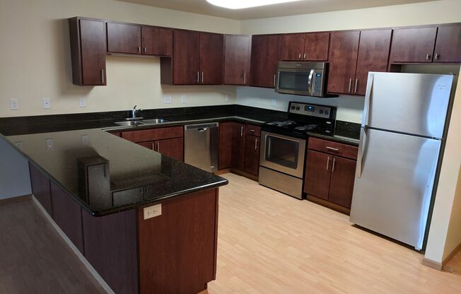 3 beds, 2 baths, 1,238 sqft, $1,410, Unit 615-301