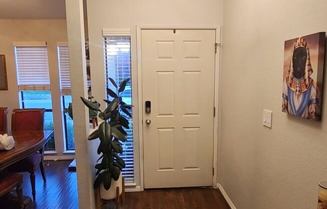 Adorable 2/2 Pocket Area Half-Plex!  PLEASE READ BELOW AD FOR VIEWINGS