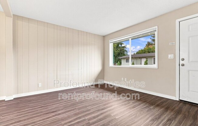 742 SE 13 AVE