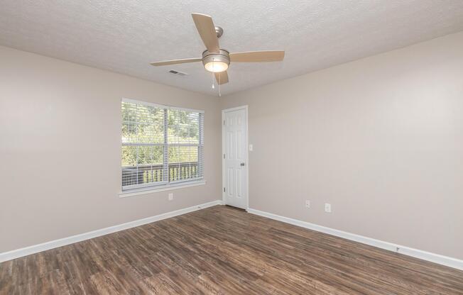 1 bed, 1 bath, 908 sqft, $1,450