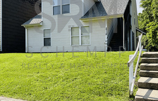 First floor one bedroom apartment in Portland- Section 8 accepted