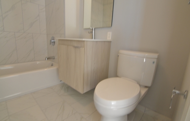 1 bed, 1 bath, 660 sqft, $4,000, Unit 1026