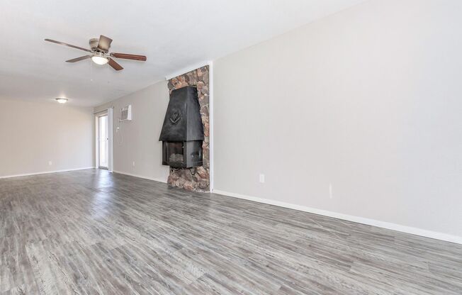 1 bed, 1 bath, 750 sqft, $765