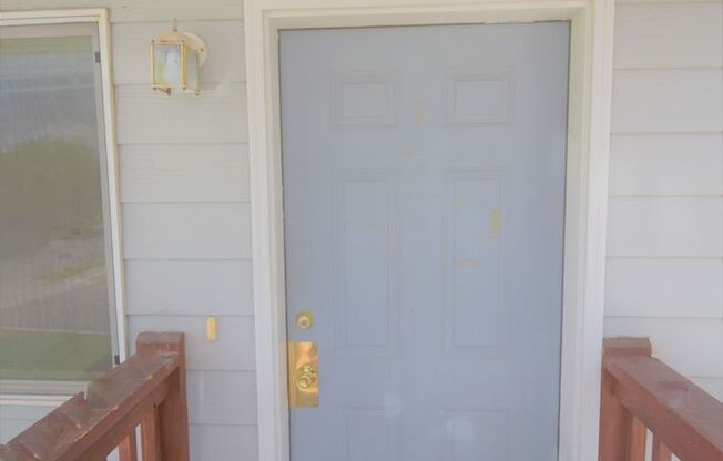 3 Bedroom with DETACHED GARAGE! Great Central Location with Easy Access to MSU!