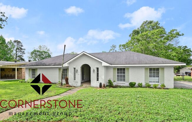4 Bed / 2 Bath | $2,000/mo | Move-in Ready