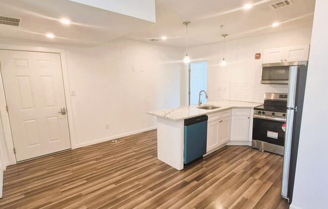 2626-28 Ridge Avenue (f/s)