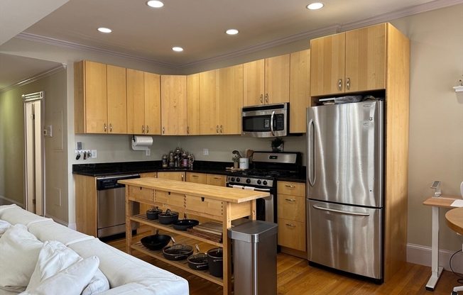 37 MT VERNON ST