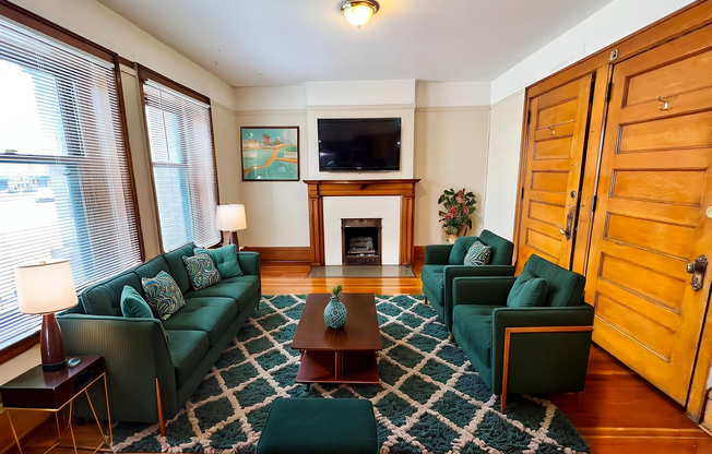 IMG_1084 - Living Room - Mid-Century Modern - 8