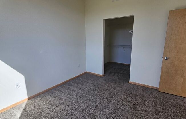 1 bed, 1 bath, 729 sqft, $1,800, Unit 411