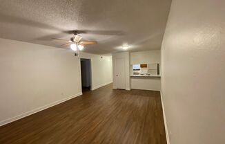 2 beds, 1 bath, 862 sqft, $1,250, Unit A