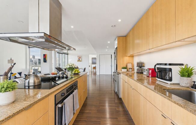 2 beds, 2 baths, 1,160 sqft, $3,050, Unit 6B