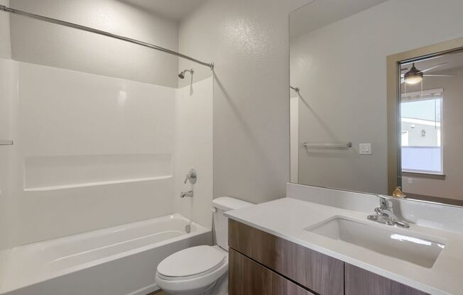 4 beds, 4 baths, 1,094 sqft, $2,900, Unit 406