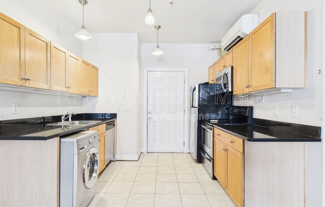 1 bed, 1 bath, 719 sqft, $1,220, Unit 203