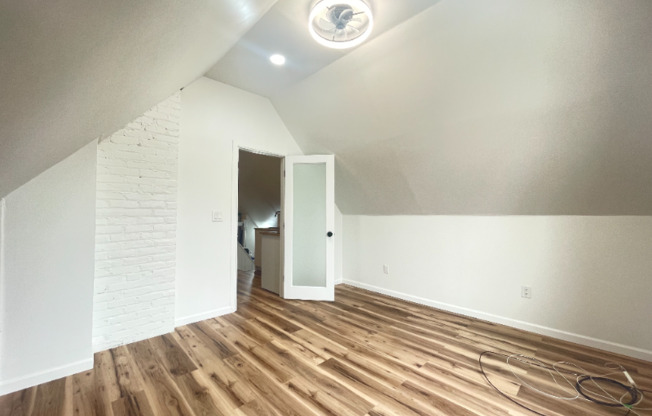 27 NEWARK BAY CT
