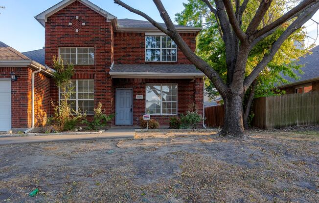 Elegant home with wooden floors, Ceramic tiles. Solar Panels will reduce your monthly electricity bill to extremely lower value