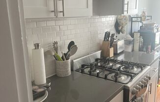 1 bed, 1 bath, 556 sqft, $2,195, Unit 2